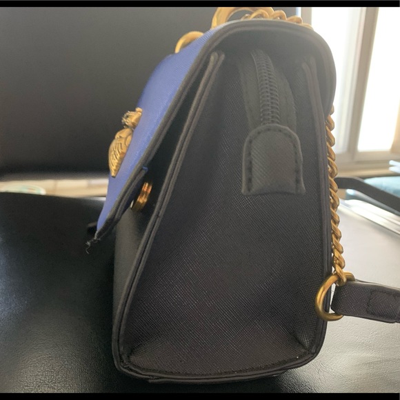 Crossbody bag - Picture 8 of 8